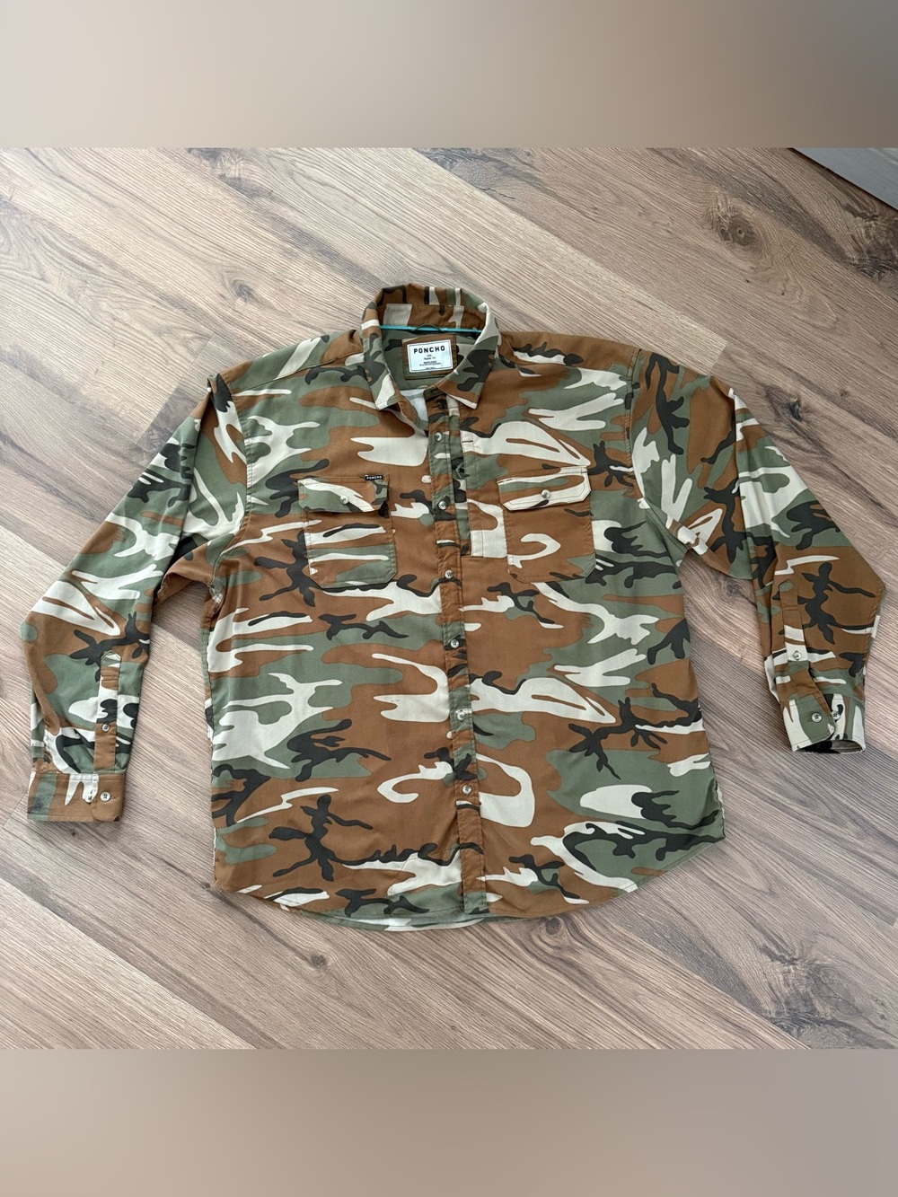 PONCHO XXL Regular Fit Camouflage Cotton Button-Up Shirt with Magnetic Pockets - Picture 2 of 9